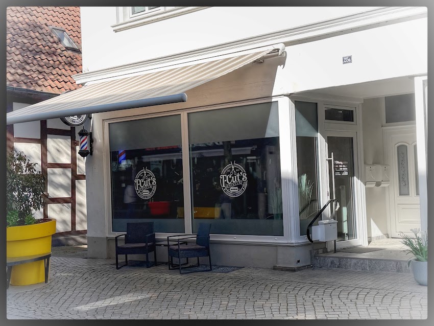 T-CUT‘S FRISEUR BÜNDE