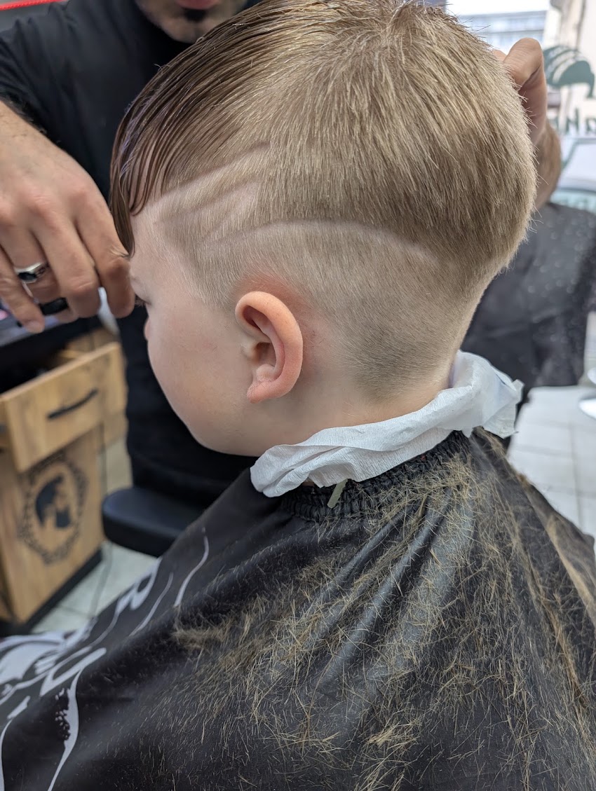 Mahmoud’s Barber Shop