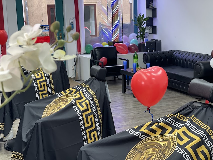 Mega Barbershop